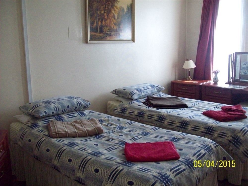 The Crown Hotel Swindon Zewnętrze zdjęcie